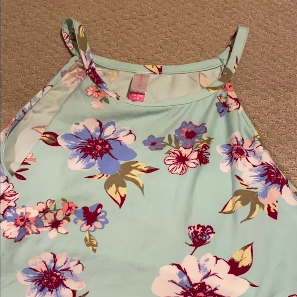 Flower Tank